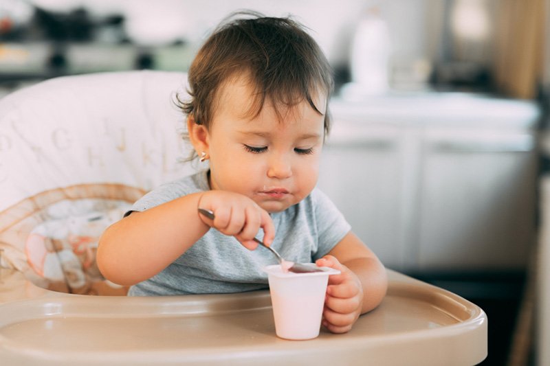 Seu Filho Consome Iogurte? Saiba as Consequências de Escolher os Produtos Errados no Mercado