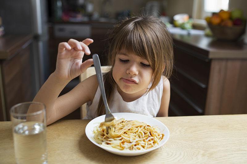 Seu Filho Não Sente Fome? 3 Soluções para um Desafio Comum na Nutrição Infantil